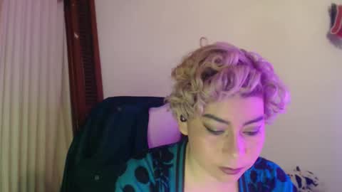 Snapshot of adan_romanoff chatting on March 1, 8:27 am adan_romanoff online show from March 1, 8:27 am