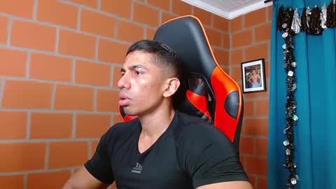 Adan Sin online show from December 13, 8:37 pm
