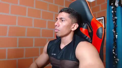 Adan Sin online show from December 18, 7:41 pm