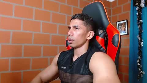 Adan Sin online show from December 19, 1:07 am