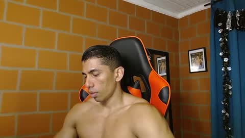 Adan Sin online show from February 26, 6:32 pm