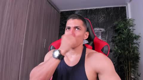 Adan Sin online show from May 9, 3:06 pm
