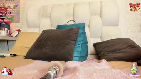 Snapshot of adaporter chatting on December 21, 5:58 am Ada Porter  online show from December 21, 5:58 am