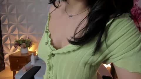 Snapshot of adarna13_ chatting on September 23, 7:39 pm A D A R N A online show from September 23, 7:39 pm