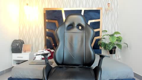 Snapshot of adbel_sady chatting on December 9, 2:17 pm adbel sady online show from December 9, 2:17 pm