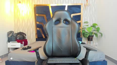 Snapshot of adbel_sady chatting on January 25, 2:14 pm adbel sady online show from January 25, 2:14 pm