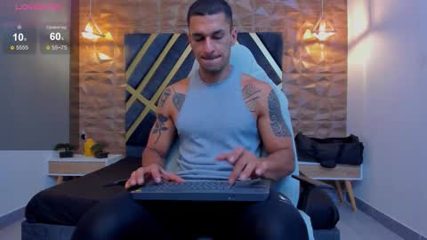 Snapshot of adbel_sady chatting on October 25, 11:29 am adbel sady online show from October 25, 11:29 am