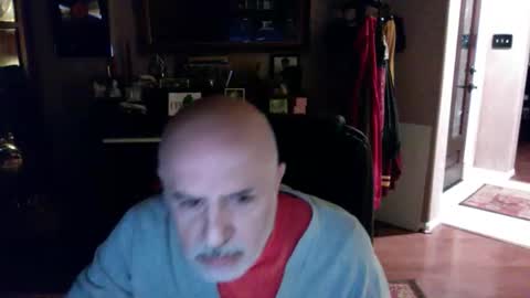 Snapshot of add_me_2 chatting on December 2, 6:52 am add_me_2 online show from December 2, 6:52 am