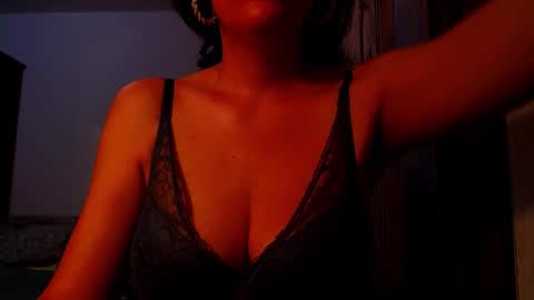 Snapshot of addicted2uts chatting on October 2, 8:49 pm amy online show from October 2, 8:49 pm