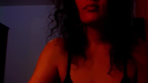 Snapshot of addicted2uts chatting on November 9, 11:58 pm amy online show from November 9, 11:58 pm