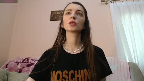 Snapshot of addicted_to_you1 chatting on April 26, 10:35 am addicted_to_you1 online show from April 26, 10:35 am