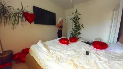 Snapshot of addictedsabi chatting on February 16, 8:54 am Sabi online show from February 16, 8:54 am