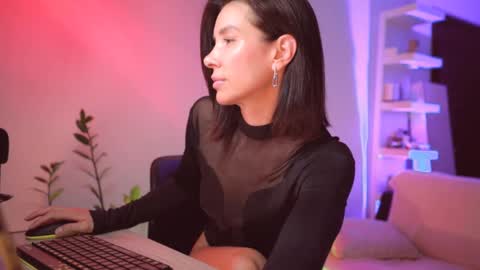 ADDICTION online show from December 7, 3:58 am