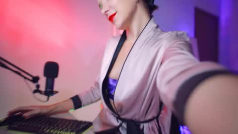 ADDICTION online show from May 29, 5:16 am