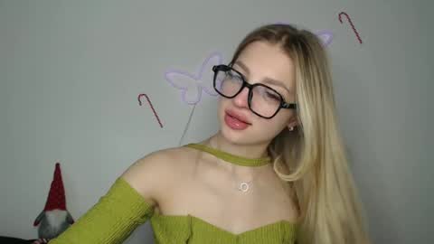 Kristina online show from December 18, 11:45 am