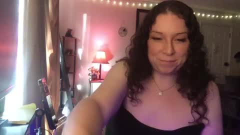 Snapshot of addiebby00 chatting on June 15, 11:40 pm Addie 3 online show from June 15, 11:40 pm