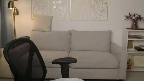 Addison Rose  I am currently away for the holiday weekend. Streams start again on 1242024. Enjoy the holiday online show from March 21, 1:32 am