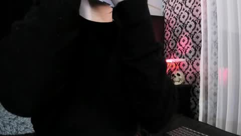 Ade  online show from October 3, 8:06 pm