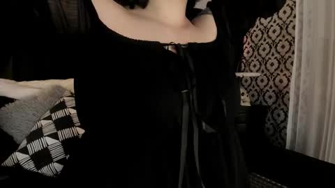 Ade  online show from November 22, 7:46 pm