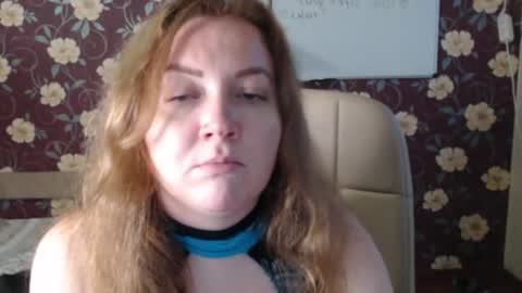 Adel online show from June 19, 5:06 pm