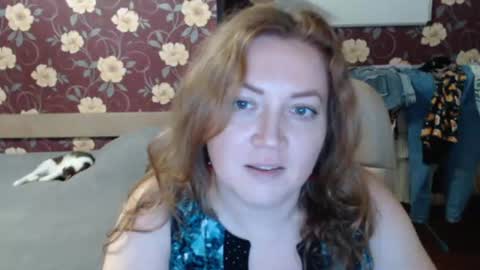 Adel online show from July 30, 7:13 pm