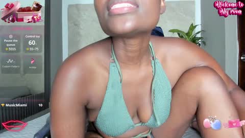 Adele online show from February 4, 8:59 pm