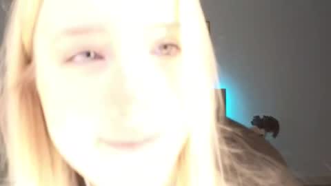 Snapshot of adele_armas chatting on December 16, 8:58 pm Adele online show from December 16, 8:58 pm