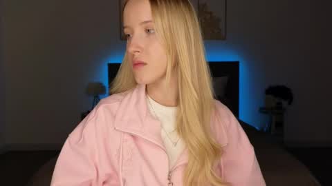 Snapshot of adele_armas chatting on April 23, 9:17 pm Adele online show from April 23, 9:17 pm