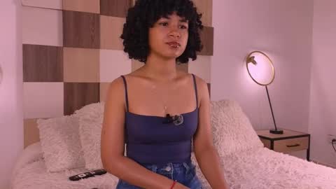 Snapshot of adele_carter_ chatting on September 27, 12:32 pm Andrea online show from September 27, 12:32 pm