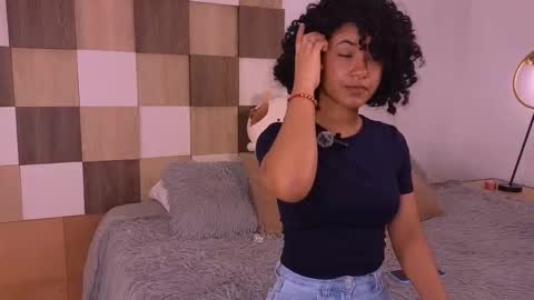 Andrea online show from December 22, 3:31 pm