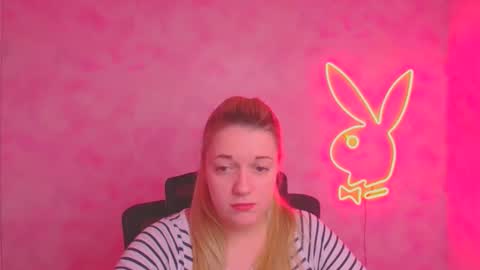 Snapshot of adele_missu chatting on November 24, 12:27 pm Adele online show from November 24, 12:27 pm