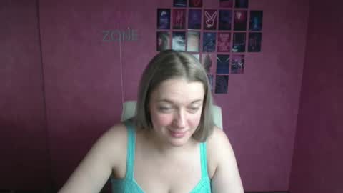 Snapshot of adele_missu chatting on November 27, 7:05 pm Adele online show from November 27, 7:05 pm