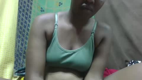 Snapshot of adelealy chatting on February 15, 6:44 am adelealy online show from February 15, 6:44 am