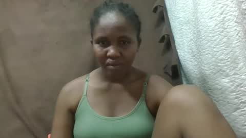 Snapshot of adelealy chatting on February 15, 12:54 pm adelealy online show from February 15, 12:54 pm