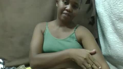 Snapshot of adelealy chatting on February 16, 7:16 pm adelealy online show from February 16, 7:16 pm