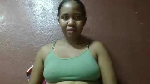Snapshot of adelealy chatting on February 21, 3:45 am adelealy online show from February 21, 3:45 am