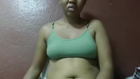 Snapshot of adelealy chatting on February 23, 3:13 am adelealy online show from February 23, 3:13 am