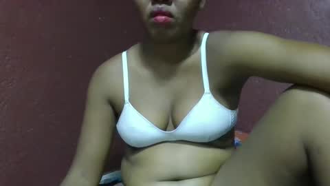 Snapshot of adelealy chatting on February 24, 4:26 pm adelealy online show from February 24, 4:26 pm