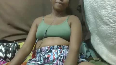 Snapshot of adelealy chatting on March 8, 4:17 pm adelealy online show from March 8, 4:17 pm