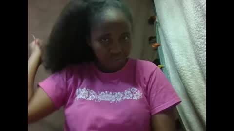 Snapshot of adelealy chatting on September 9, 3:17 am adelealy online show from September 9, 3:17 am