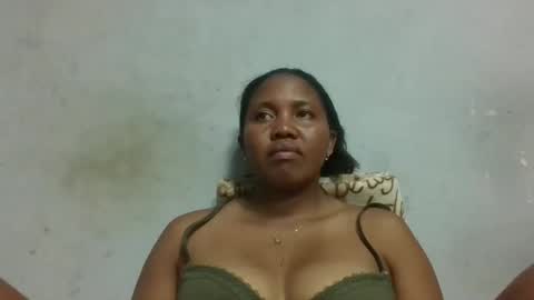adelealy online show from May 1, 2:43 pm