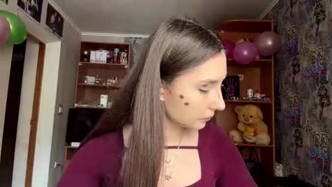 Snapshot of adeleapel chatting on February 18, 10:11 am Poly online show from February 18, 10:11 am