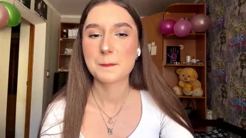 Snapshot of adeleapel chatting on February 19, 9:16 am Poly online show from February 19, 9:16 am