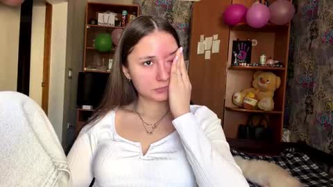 Snapshot of adeleapel chatting on March 16, 9:57 am Poly online show from March 16, 9:57 am