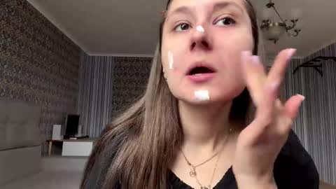 Snapshot of adeleapel chatting on March 19, 12:09 pm Poly online show from March 19, 12:09 pm