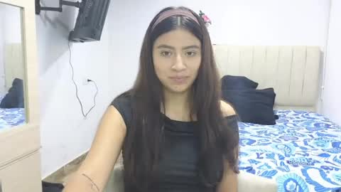 adellein foxx online show from July 16, 1:55 am