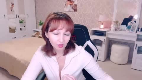 AdeleMoran online show from January 26, 10:35 pm
