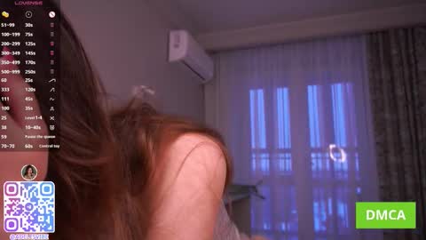 Snapshot of adeles_vibes chatting on February 16, 4:30 am Adele online show from February 16, 4:30 am