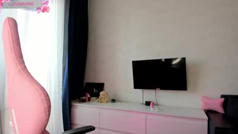 Adele online show from February 25, 5:41 am