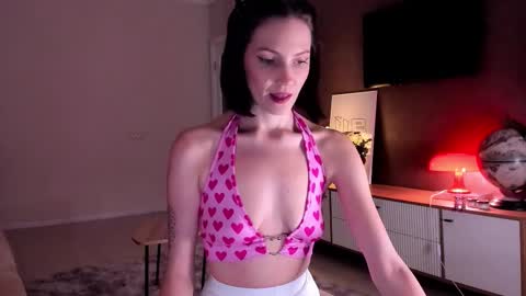 Snapshot of adeleshinem chatting on October 4, 2:48 pm Adele Shine online show from October 4, 2:48 pm